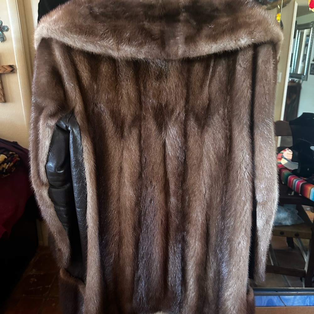 Beautiful Mink Stroller with Leather Inserts - Picture 5 of 10